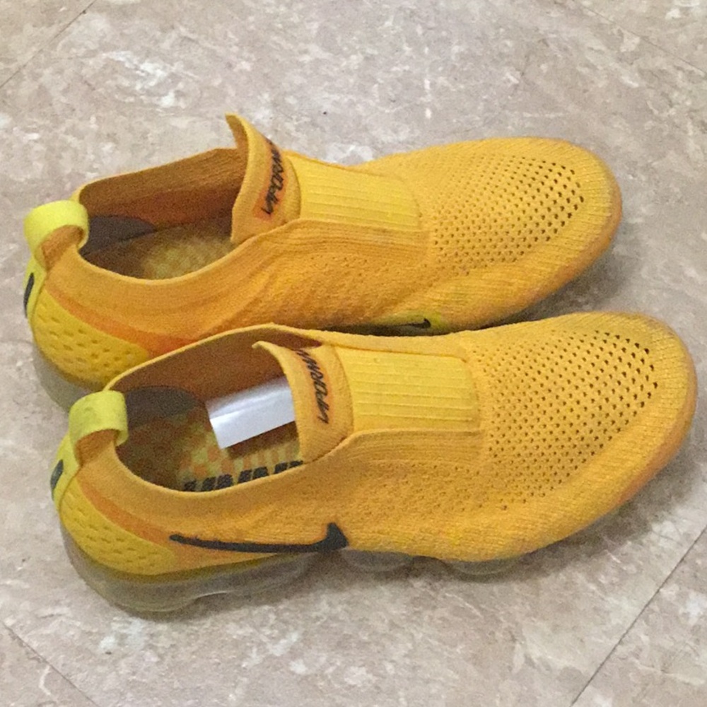 Nike Vapormax Yellow size 8